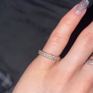 Rose gold ring